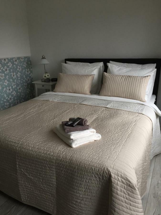 Bed And Breakfast Loft24 เฮร์เลิน ภายนอก รูปภาพ