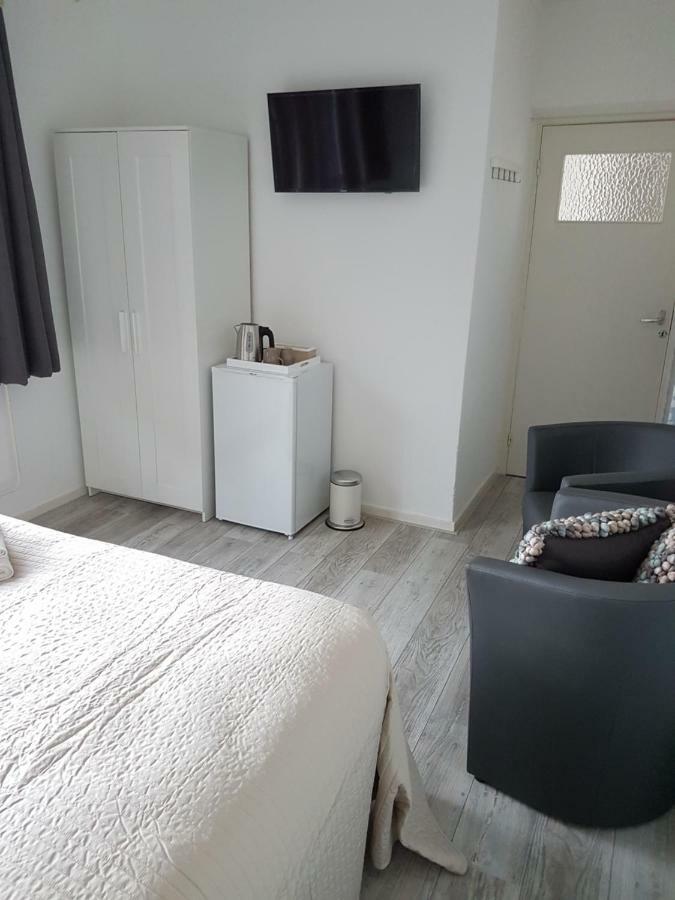 Bed And Breakfast Loft24 เฮร์เลิน ภายนอก รูปภาพ