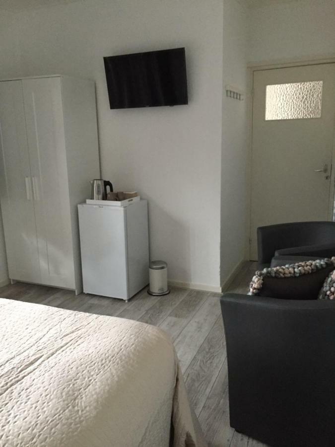 Bed And Breakfast Loft24 เฮร์เลิน ภายนอก รูปภาพ