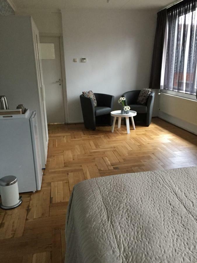 Bed And Breakfast Loft24 เฮร์เลิน ภายนอก รูปภาพ