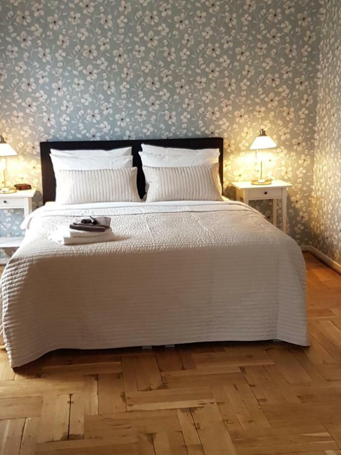 Bed And Breakfast Loft24 เฮร์เลิน ภายนอก รูปภาพ